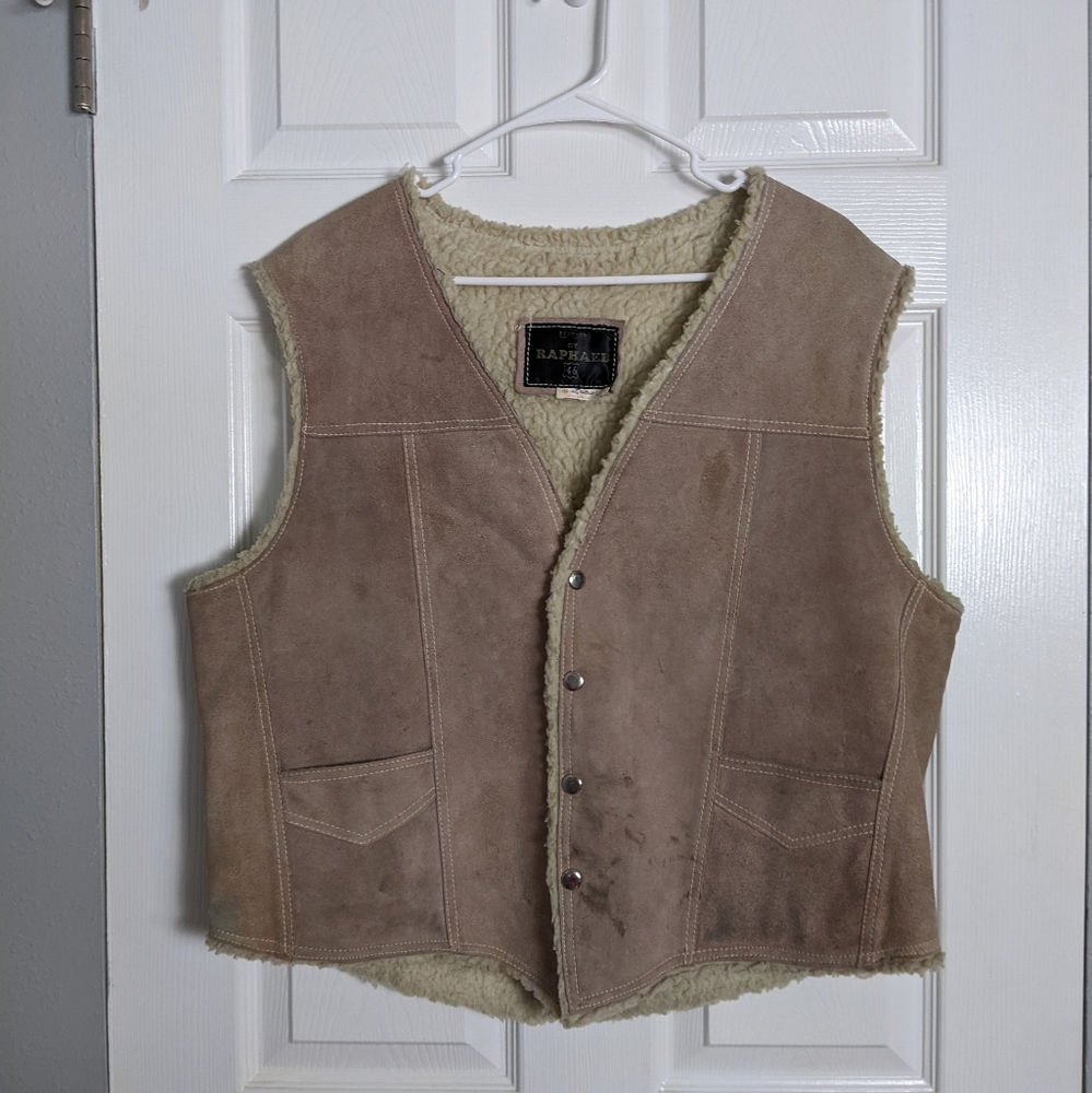 Vintage Sherpa Lined Leather by Raphael Suede Snap Closure Vest Men's Size 46